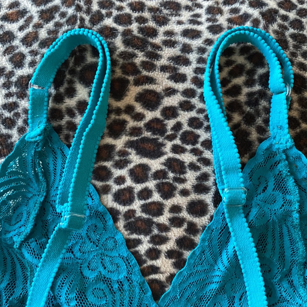 Vintage teal lace bralette - Picture 8 of 15